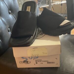 Steve Madden Black Fabric Slip-On Sandals new style guppy